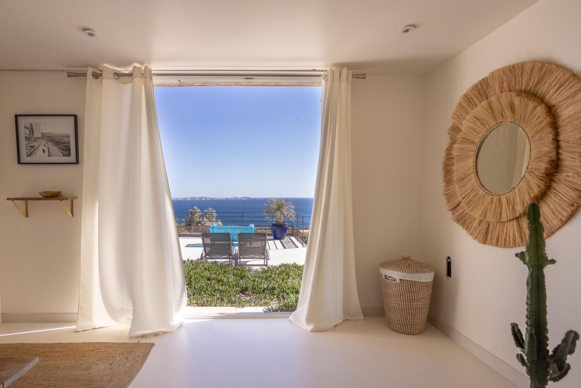 Les Suites Love 3 Spa Vue Mer Piscine Марсель Экстерьер фото